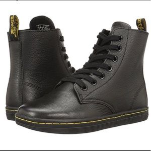 Dr. Martens Leyton Boots Size 8